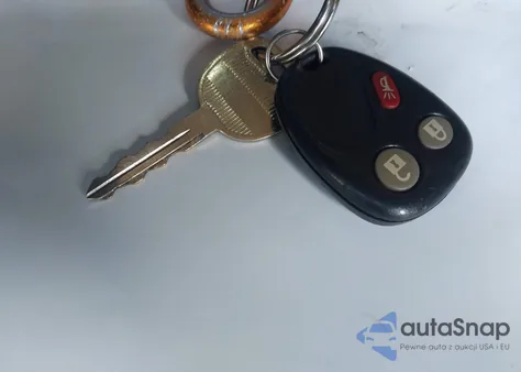 2004 Chevrolet Silverado 2500Hd Ls z USA, uszkodzony, nr VIN 1GCHK23U24F165526